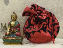 shakyamuni-buddha-statue-with-stone-inlay-10-cm